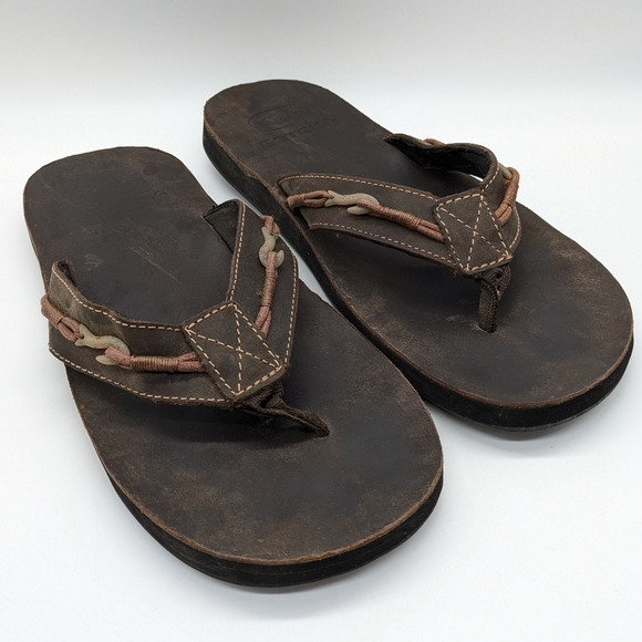 Gotcha Brown Thong Sandal With Fishhook Accent 13 - Picture 2 of 7